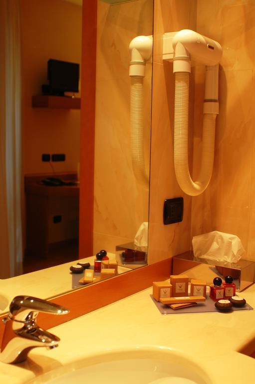 Hotel St John Desio Chambre photo
