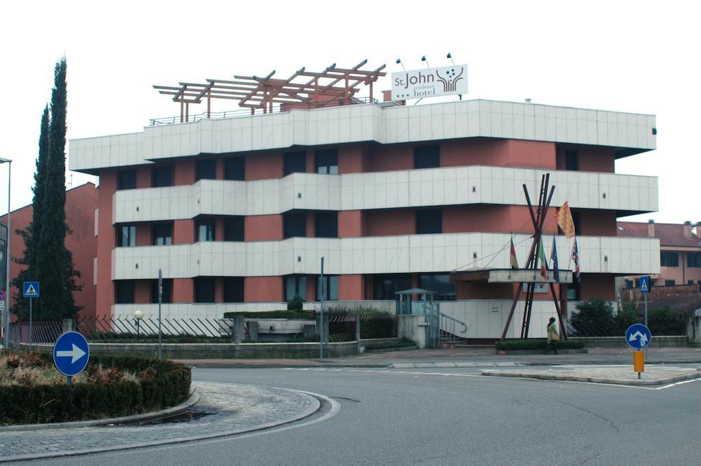 Hotel St John Desio Extérieur photo